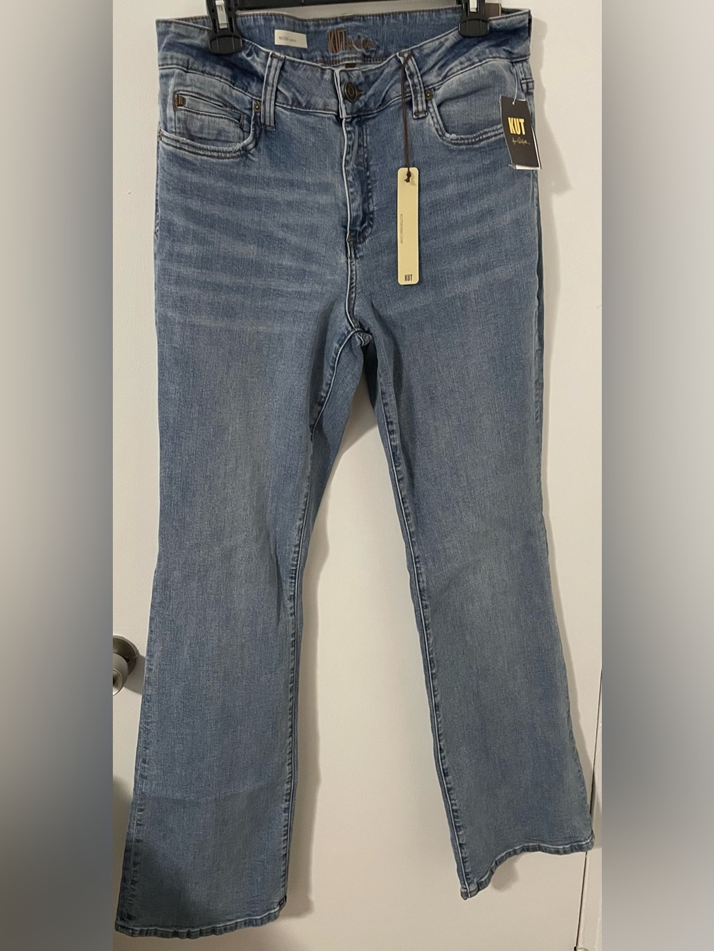 Kut From The Kloth Nicole Bootcut Jeans Size 12 NWT Medium Wash